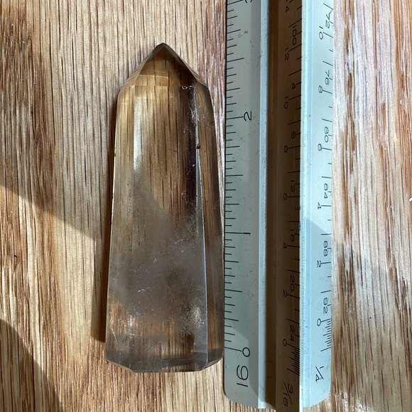 Polished pale smoky Quartz point, crystal tower with phantoms!! - Picture 5 of 6